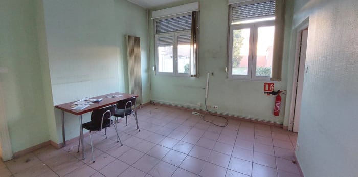 Image 5 sur 13 - Immeuble  ·  Vente · Conde Sur L Escaut (59163) · 200m²