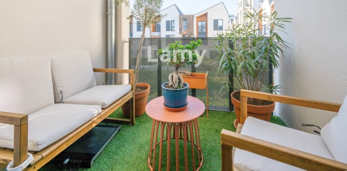 Image 3 sur 10 - Appartement  ·  Vente · Bordeaux (33300) · 2 pièces · 42m²