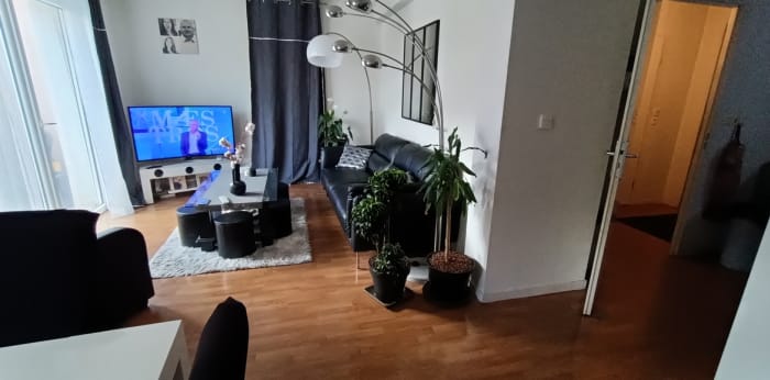 Image 3 sur 6 - Appartement  ·  Vente · L Houmeau (17137) · 4 pièces · 81m²