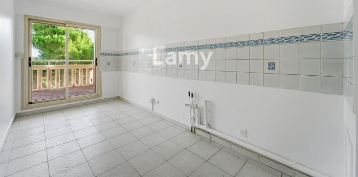 Image 4 sur 10 - Appartement  ·  Vente · Nice (06200) · 3 pièces · 72m²