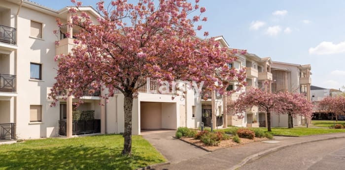 Image 1 sur 8 - Appartement  ·  Vente · Pessac (33600) · 2 pièces · 51m²