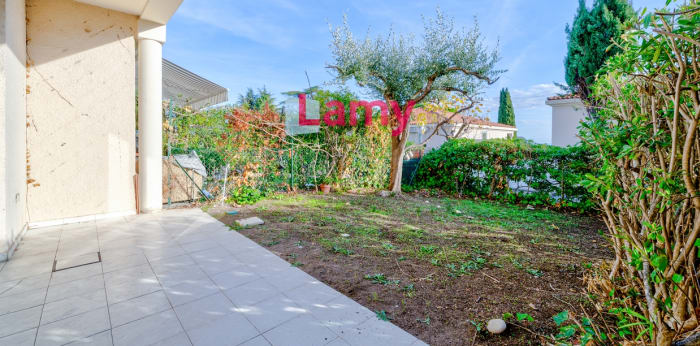 Image 8 sur 9 - Appartement  ·  Vente · Nice (06200) · 4 pièces · 93m²