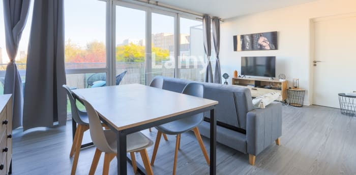Image 3 sur 8 - Appartement  ·  Vente · La Rochelle (17000) · 2 pièces · 41m²