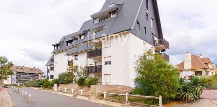 Image 1 sur 10 - Appartement  ·  Vente · Benerville Sur Mer (14910) · 2 pièces · 27m²