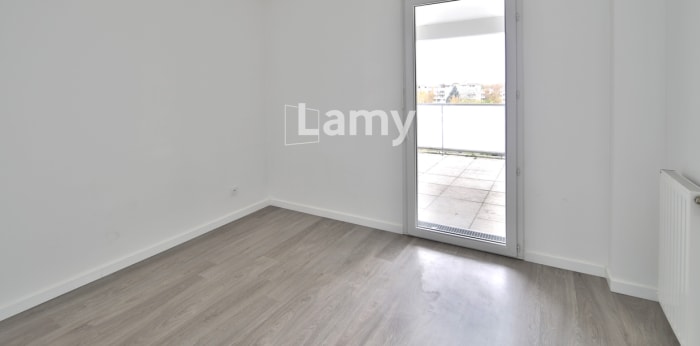 Image 9 sur 11 - Appartement  ·  Vente · Cergy (95800) · 3 pièces · 62m²