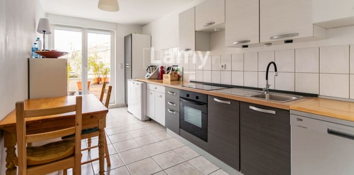 Image 5 sur 9 - Appartement  ·  Vente · Strasbourg (67000) · 4 pièces · 101m²