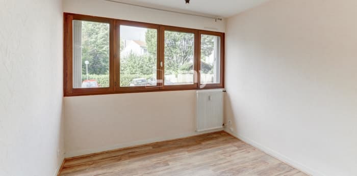 Image 4 sur 10 - Appartement  ·  Vente · Clermont Ferrand (63000) · 5 pièces · 96m²