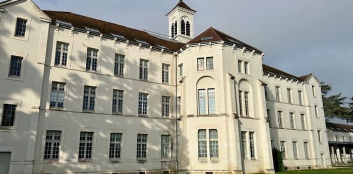 Image 1 sur 12 - Appartement  ·  Vente · Auxerre (89000) · 3 pièces · 58m²