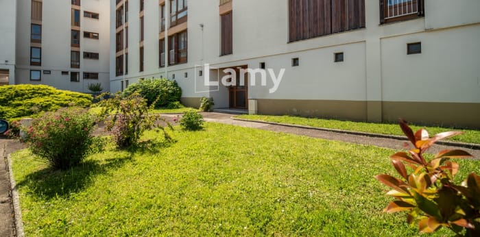 Image 8 sur 10 - Appartement  ·  Vente · Limoges (87100) · 2 pièces · 39m²