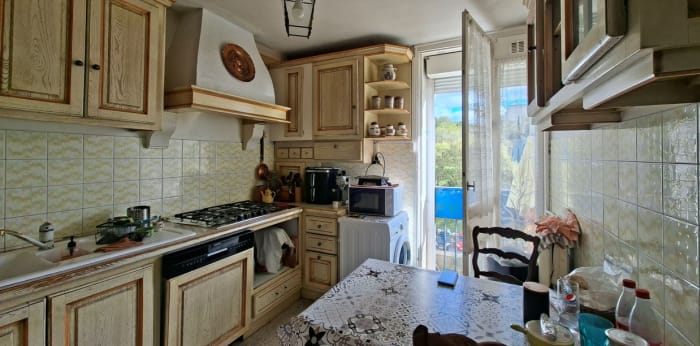 Image 1 sur 10 - Appartement  ·  Vente · Nimes (30900) · 4 pièces · 78m²