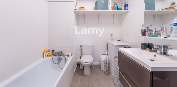 Image 9 sur 11 - Appartement  ·  Vente · Pantin (93500) · 3 pièces · 71m²