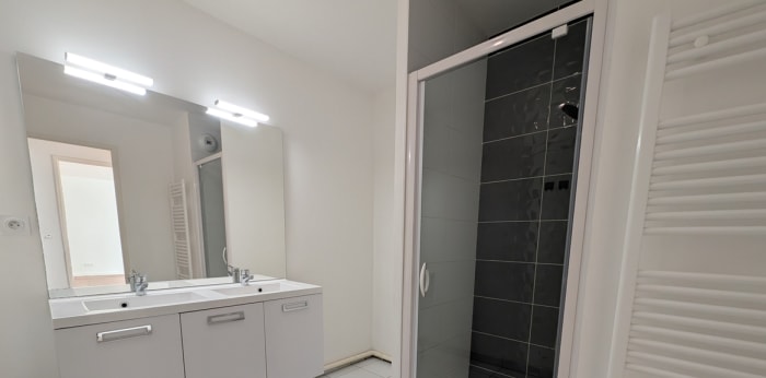 Image 5 sur 10 - Appartement  ·  Vente · Les Sables D Olonne (85340) · 3 pièces · 68m²