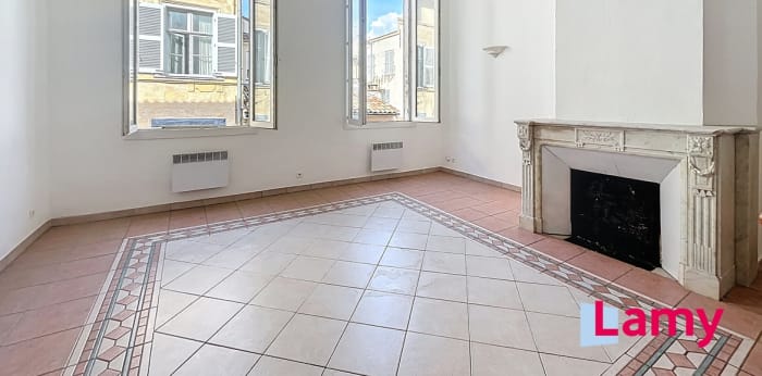 Image 2 sur 6 - Appartement  ·  Vente · Aix En Provence (13100) · 2 pièces · 60m²