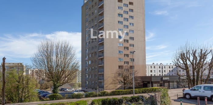 Image 1 sur 9 - Appartement  ·  Vente · Besancon (25000) · 3 pièces · 57m²