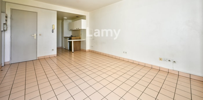 Image 2 sur 10 - Appartement  ·  Vente · Meulan En Yvelines (78250) · 1 pièce · 29m²