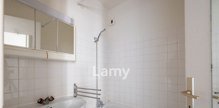 Image 7 sur 11 - Appartement  ·  Vente · Bordeaux (33800) · 2 pièces · 34m²