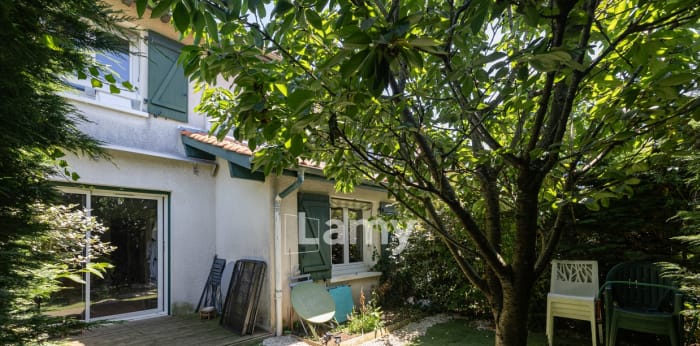 Image 1 sur 8 - Maison/villa  ·  Vente · Anglet (64600) · 4 pièces · 96m²