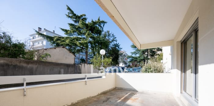 Image 7 sur 9 - Appartement  ·  Vente · Bordeaux (33200) · 2 pièces · 61m²