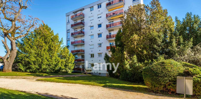 Image 1 sur 8 - Appartement  ·  Vente · Fontaine Les Dijon (21121) · 2 pièces · 62m²