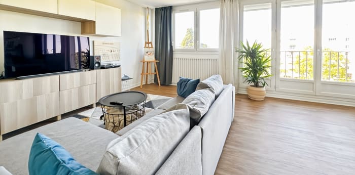 Image 2 sur 9 - Appartement  ·  Vente · Montargis (45200) · 5 pièces · 81m²