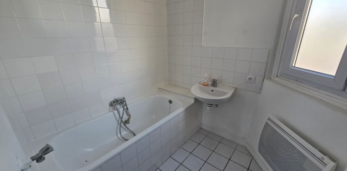 Image 9 sur 12 - Appartement  ·  Vente · Paris (75018) · 2 pièces · 34m²