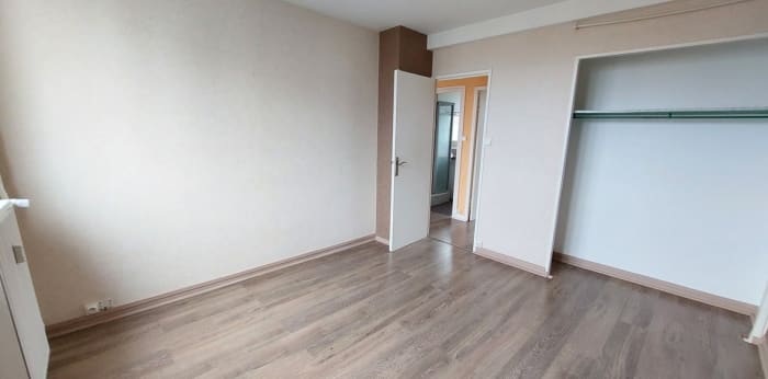 Image 7 sur 9 - Appartement  ·  Vente · Limoges (87100) · 4 pièces · 65m²