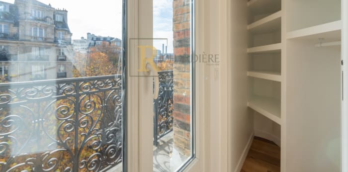 Image 13 sur 16 - Appartement  ·  Vente · Paris (75012) · 2 pièces · 40m²