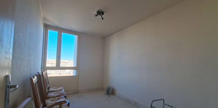 Image 9 sur 12 - Appartement  ·  Vente · Nimes (30900) · 4 pièces · 90m²