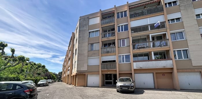 Image 14 sur 14 - Appartement  ·  Vente · Aix En Provence (13090) · 5 pièces · 96m²