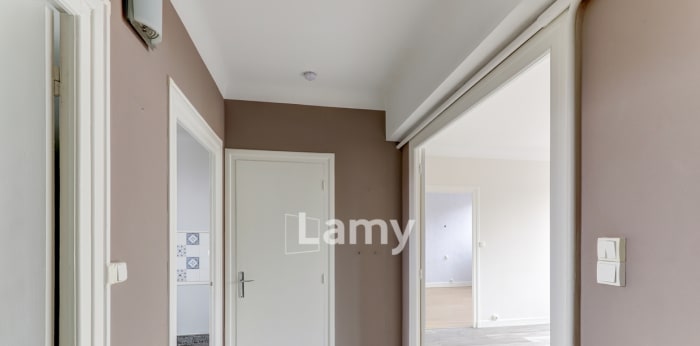 Image 8 sur 9 - Appartement  ·  Vente · Chamalieres (63400) · 2 pièces · 57m²