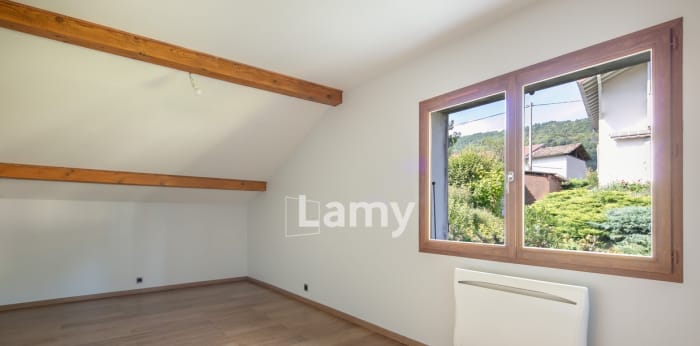 Image 14 sur 15 - Maison/villa  ·  Vente · Coublevie (38500) · 5 pièces · 138m²