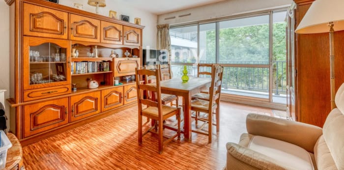 Image 1 sur 6 - Appartement  ·  Vente · Merignac (33700) · 2 pièces · 50m²