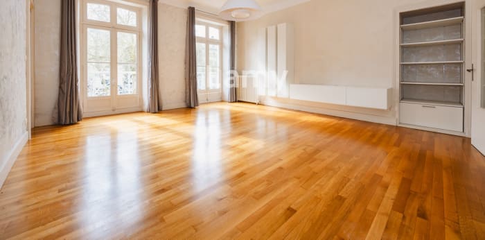 Image 4 sur 10 - Appartement  ·  Vente · Rennes (35000) · 6 pièces · 144m²