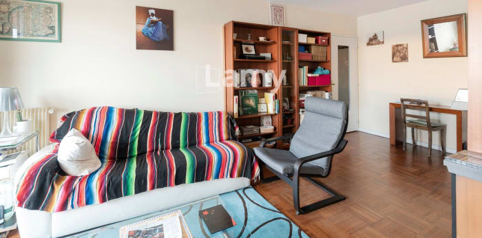 Image 5 sur 8 - Appartement  ·  Vente · Paris (75011) · 2 pièces · 57m²