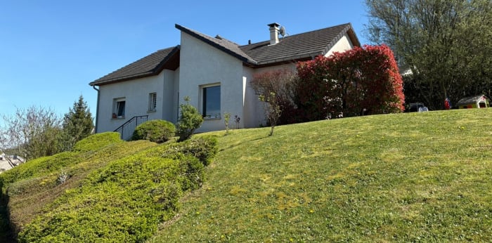 Image 1 sur 21 - Maison/villa  ·  Vente · Chatillon Le Duc (25870) · 6 pièces · 133m²