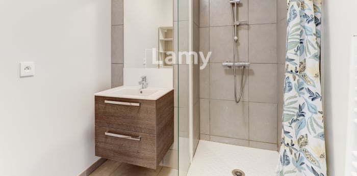 Image 8 sur 9 - Appartement  ·  Vente · Clermont Ferrand (63100) · 4 pièces · 85m²