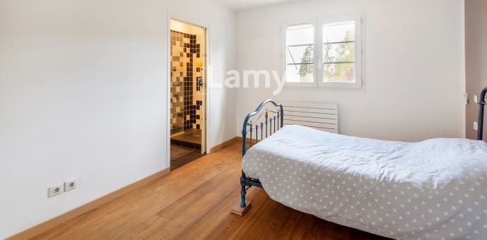 Image 13 sur 17 - Maison/villa  ·  Vente · Ballainvilliers (91160) · 8 pièces · 262m²