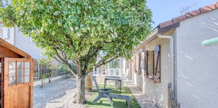 Image 9 sur 17 - Maison/villa  ·  Vente · Bruges (33520) · 5 pièces · 94m²