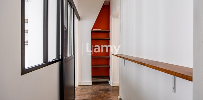 Image 9 sur 11 - Appartement  ·  Vente · Paris (75018) · 2 pièces · 27m²