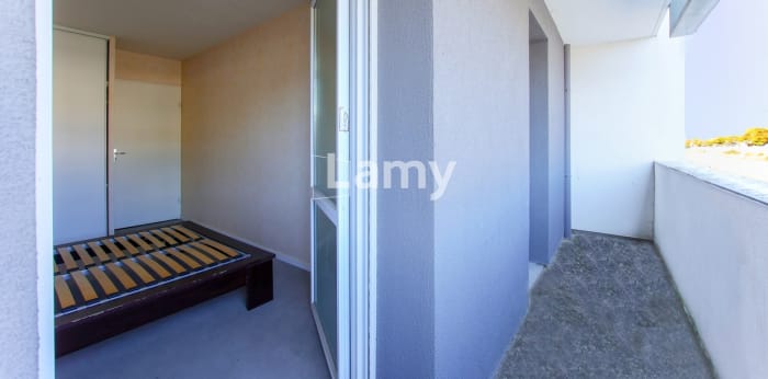 Image 5 sur 10 - Appartement  ·  Vente · La Roche Sur Yon (85000) · 3 pièces · 67m²