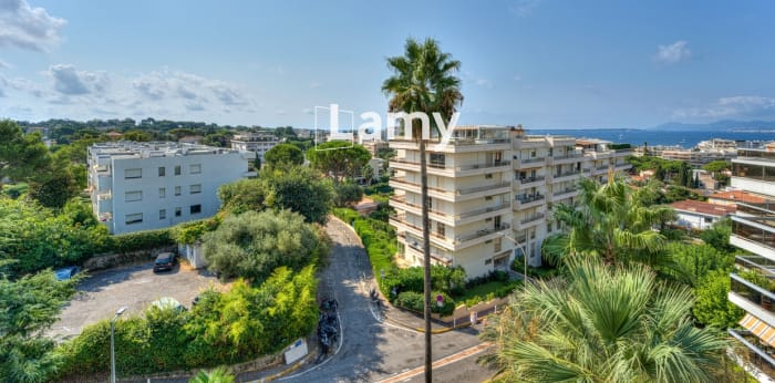 Image 7 sur 8 - Appartement  ·  Vente · Antibes (06160) · 2 pièces · 35m²