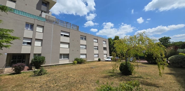 Image 2 sur 6 - Appartement  ·  Vente · Nanterre (92000) · 1 pièce · 13m²