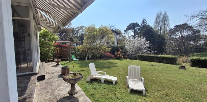 Image 3 sur 15 - Maison/villa  ·  Vente · Bayonne (64100) · 6 pièces · 150m²