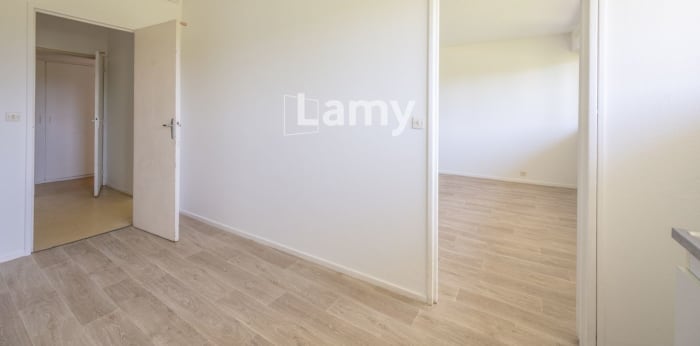 Image 1 sur 13 - Appartement  ·  Vente · Lormont (33310) · 4 pièces · 77m²