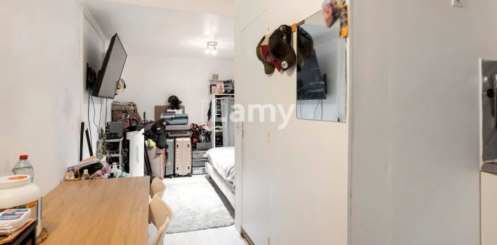 Image 4 sur 8 - Appartement  ·  Vente · Paris (75010) · 1 pièce · 16m²