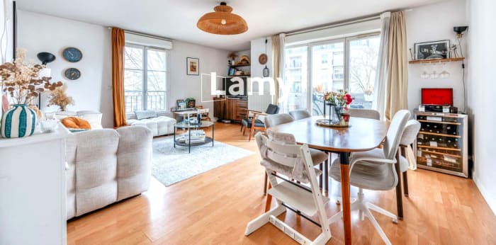 Image 2 sur 13 - Appartement  ·  Vente · Bordeaux (33300) · 4 pièces · 93m²