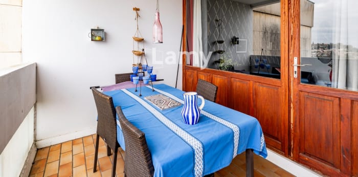 Image 7 sur 15 - Appartement  ·  Vente · Angouleme (16000) · 5 pièces · 95m²