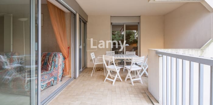 Image 3 sur 12 - Appartement  ·  Vente · St Raphael (83700) · 3 pièces · 68m²