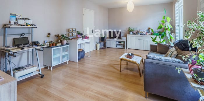 Image 4 sur 8 - Appartement  ·  Vente · Fontaine Les Dijon (21121) · 2 pièces · 62m²