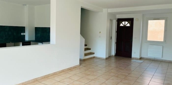 Image 4 sur 11 - Maison/villa  ·  Vente · Chateau Arnoux St Auban (04160) · 4 pièces · 89m²